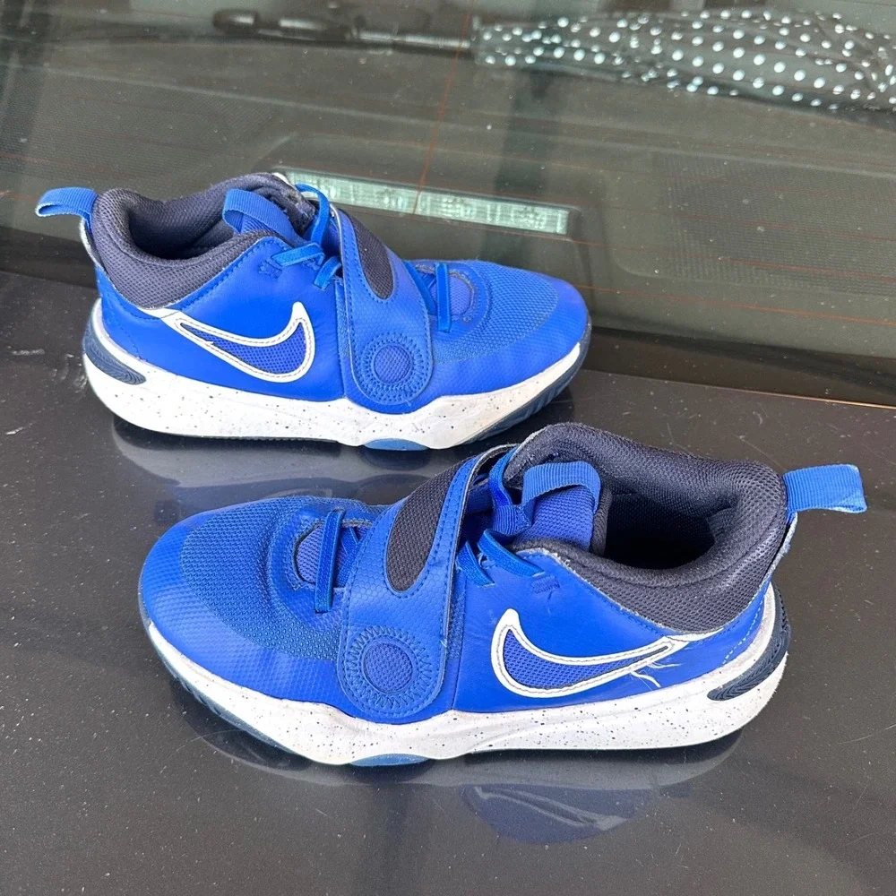 Nike Team Hustle D 11 Big Kids Athletic Shoes Size 5Y Hyper Royal/White Obsidian